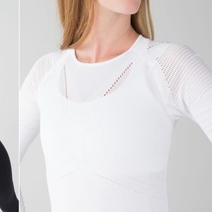 Lululemon Light Speed Long Sleeve
White size 2